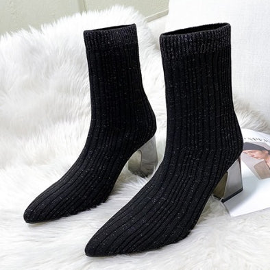 PINKEY P381 Boots Wanita Hitam – Modern Fashion Style